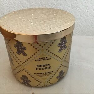 Bath & Body Works Merry Cookie Candle - Gold and Brown